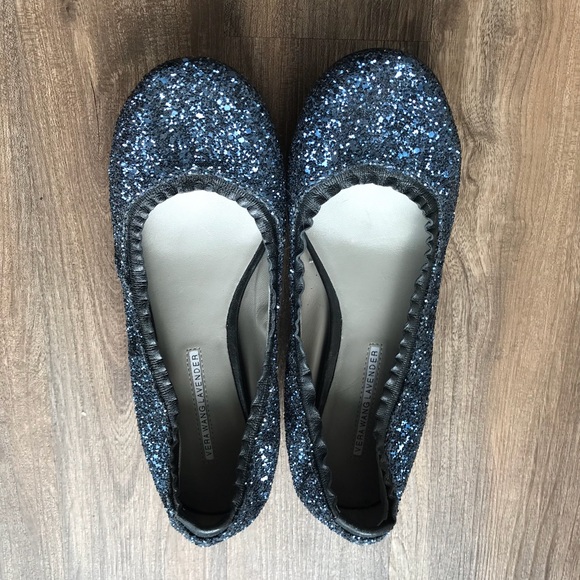 Vera Wang Lavender Label Shoes - Vera Wang Lavender Blue Sparkle Flats 8 Vera Wang Lavender Label Shoes - Vera Wang Lavender Blue Sparkle Flats 8